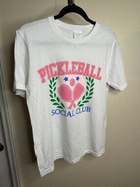Southern Spirit White/Pink Pickleball Social Club Size S Tee